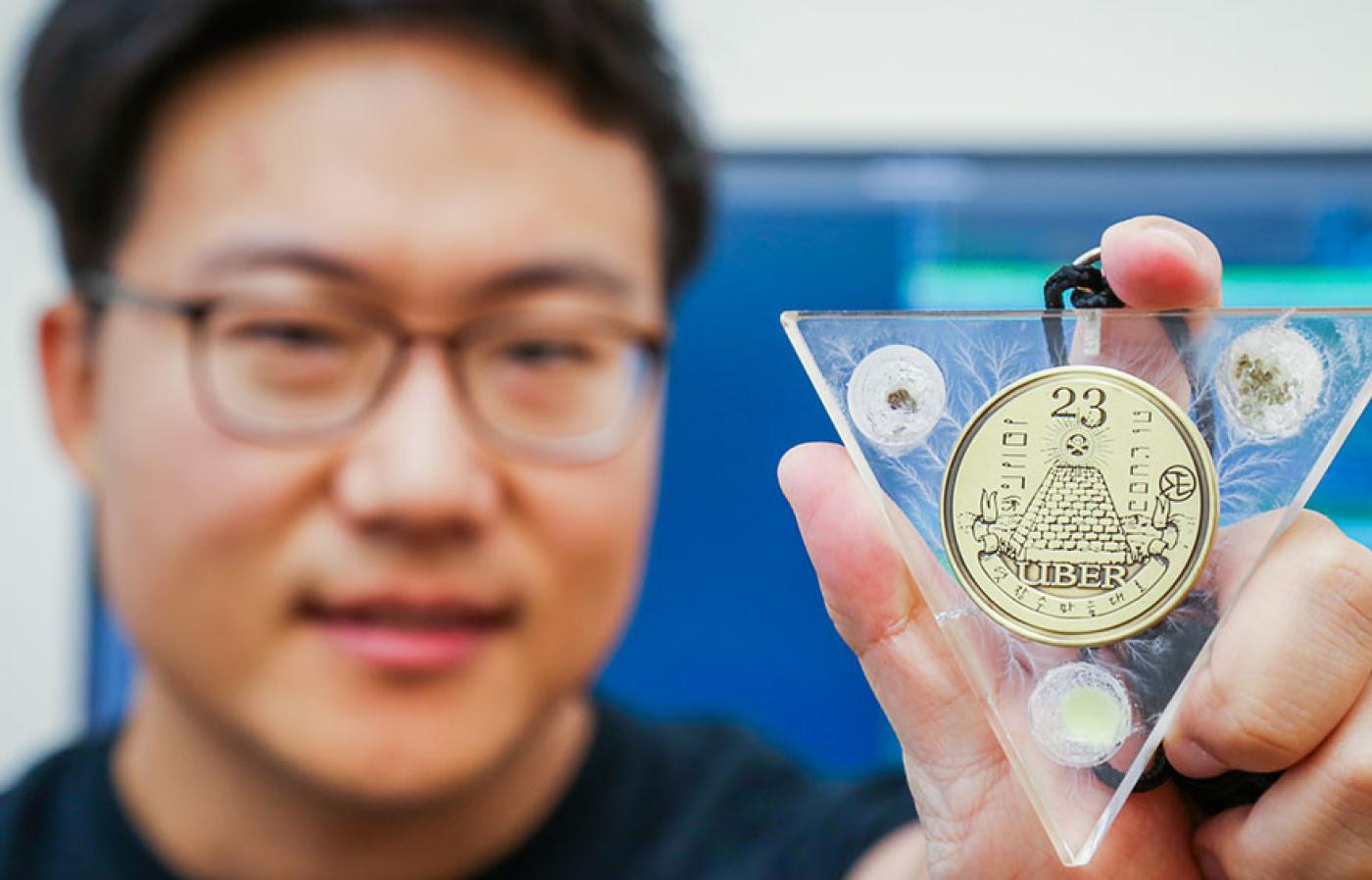 Assistant professor Yeongjin Jang won the “Capture the Flag” award from 2018’s DEF CON