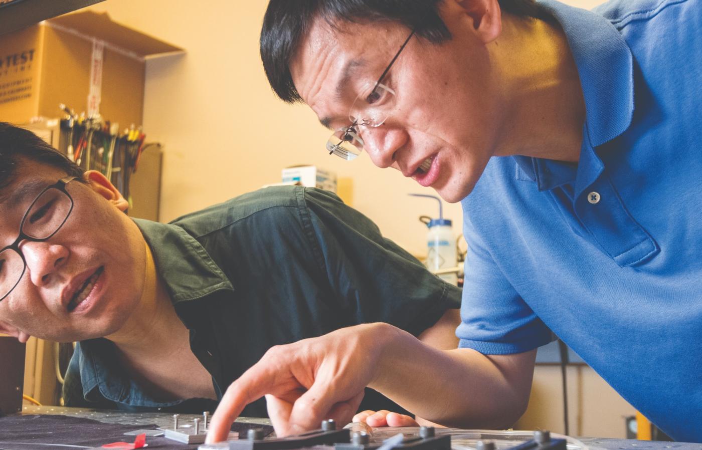 Story of sensor detects trace amounts of gas.