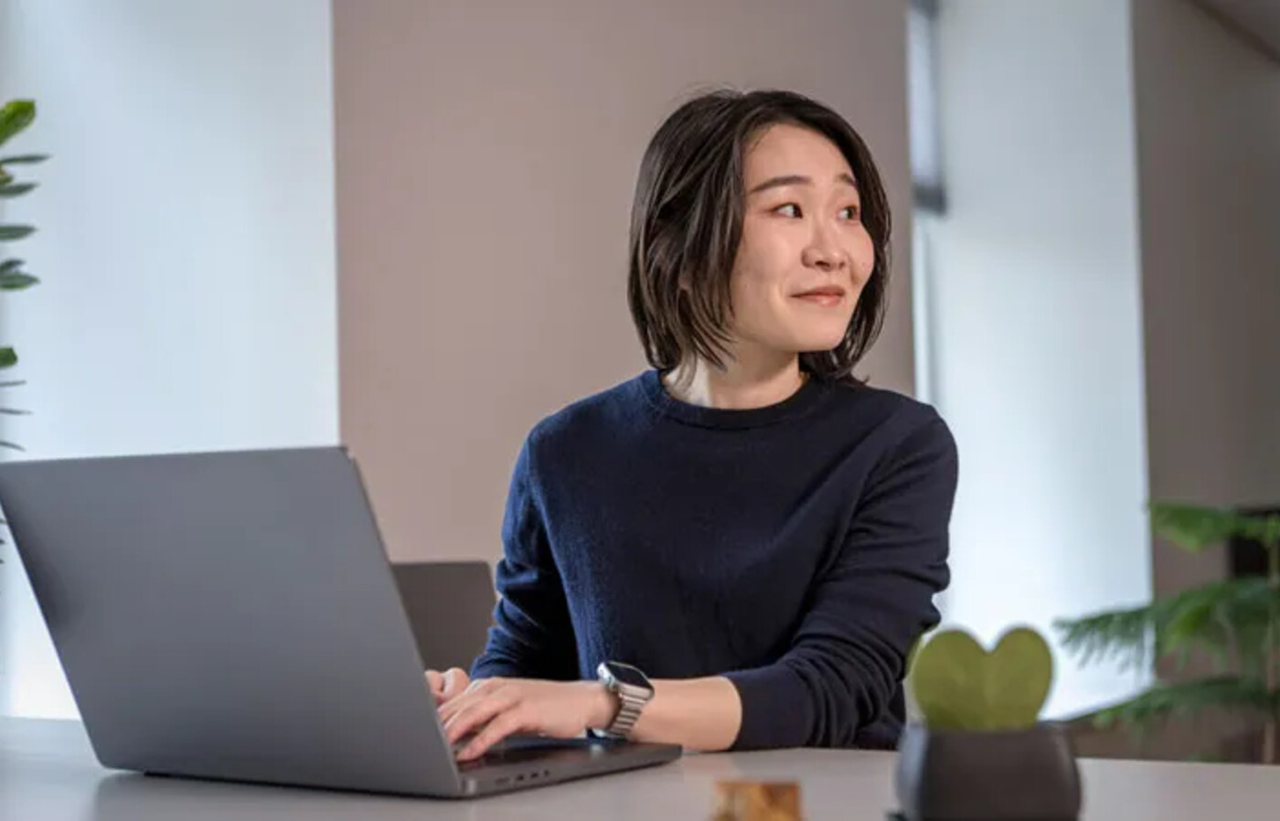 Asumi Suzuki.