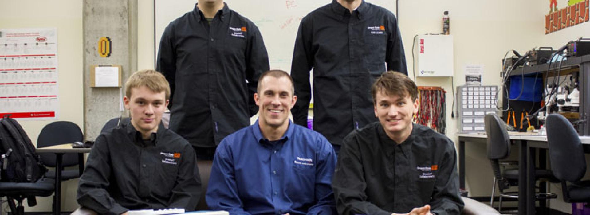 Alumnus Brandon Greenley (center) mentors CreateIt Collaboratory students (left to right): Jake Gilbert, Brian Benavidez, Brandon Fry, and Chase Nachtmann.
