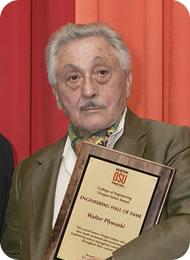 Walter Plywaski.