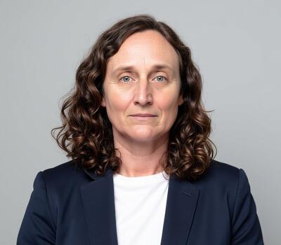 Andone C Lavery headshot.